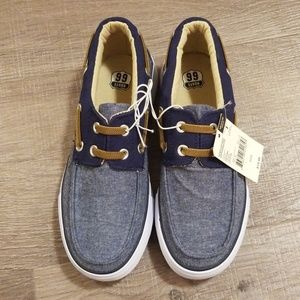 Boy's Slip On Shoe - Sz 1 - NWT